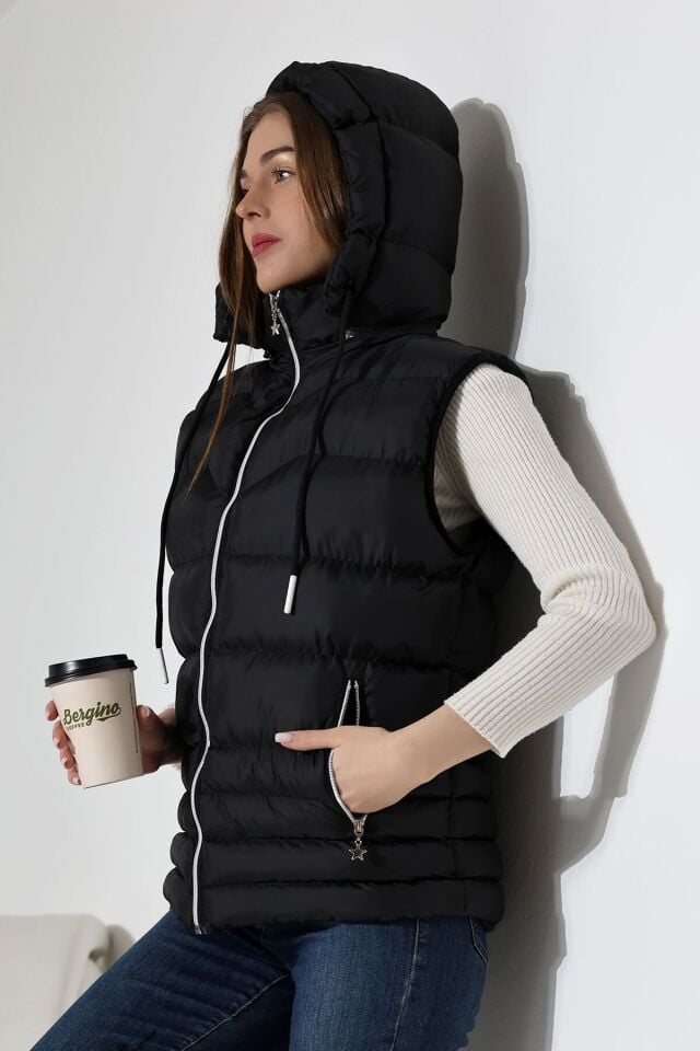 Kadın Silikon Dolgulu Çıkartılabilen Fermuarlı Kapüşon Astarlı İç Cepli Şişme Yelek