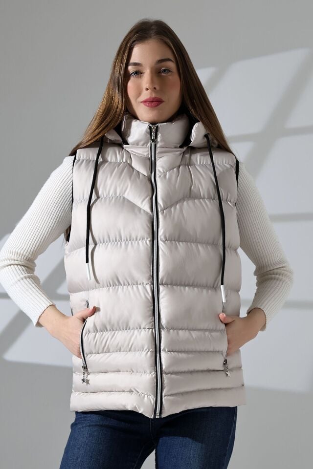 Kadın Silikon Dolgulu Çıkartılabilen Fermuarlı Kapüşon Astarlı İç Cepli Şişme Yelek